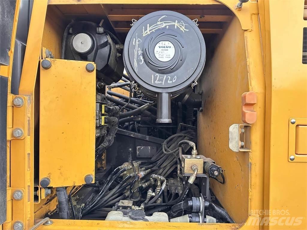 Volvo EC210CL 履帶式 挖土機/掘鑿機/挖掘機