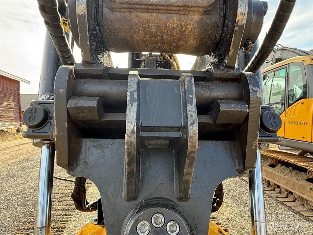 Volvo ECR235EL 履帶式 挖土機/掘鑿機/挖掘機
