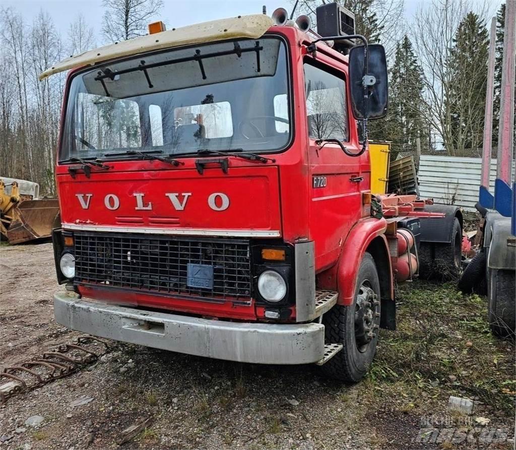Volvo F720 吊鉤式起重車
