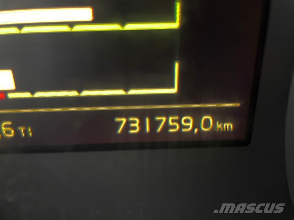 Volvo FH 6X2 -18 貨櫃框架卡車