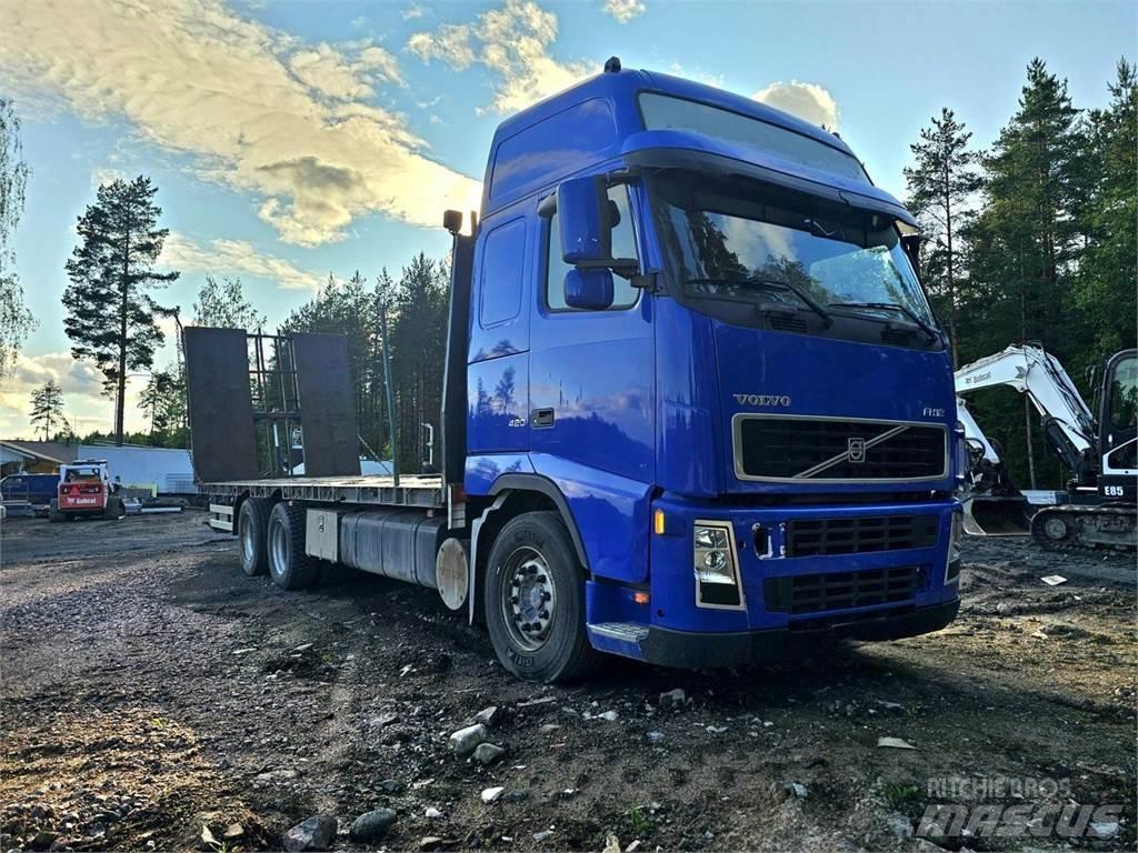 Volvo FH12 6x2 平板式/側卸式卡車