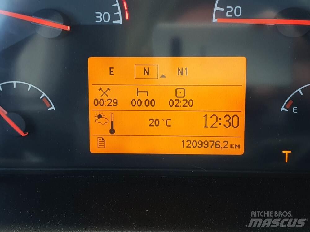 Volvo FH480 6x2 吊鉤式起重車