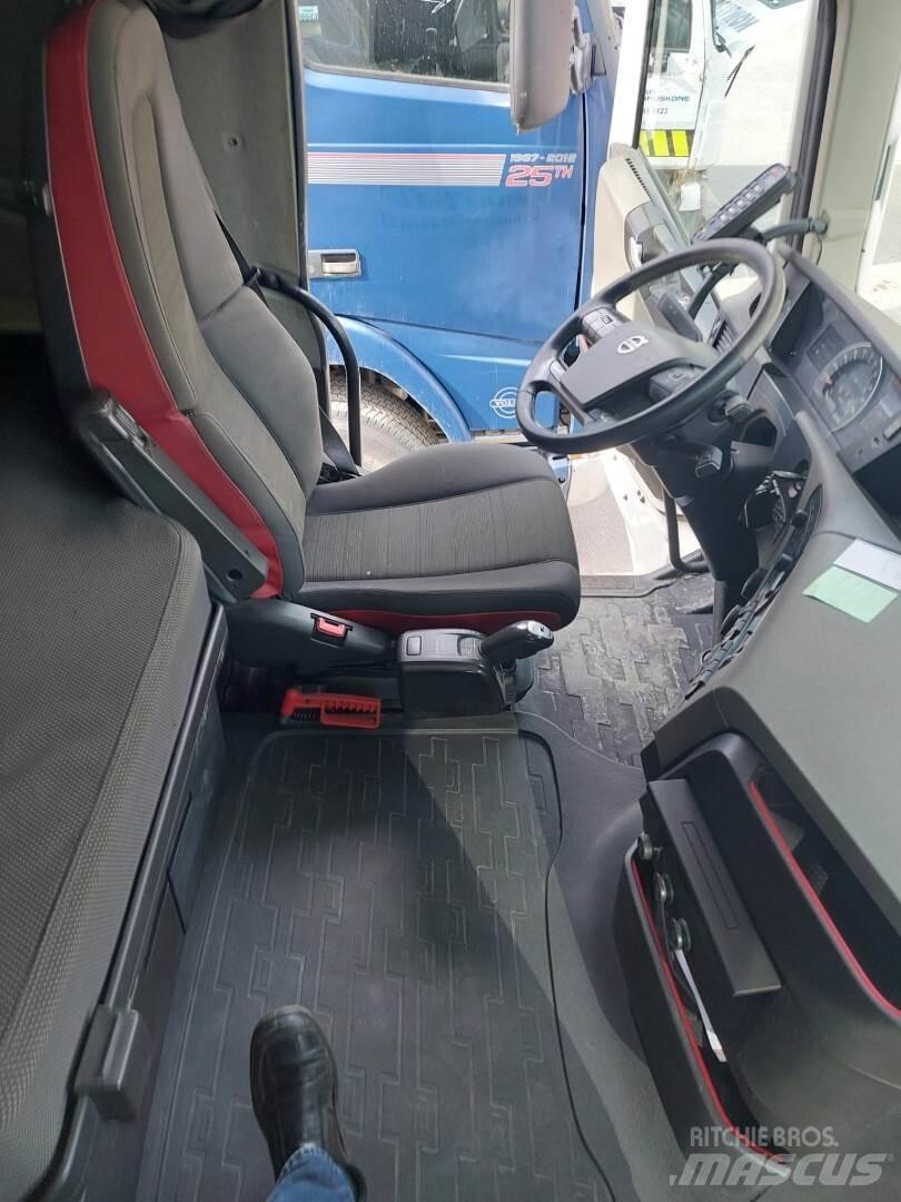 Volvo FH500 8x4 吊鉤式起重車