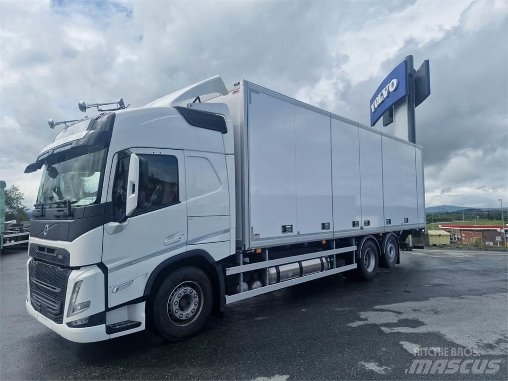 Volvo FM 500 6x2 貨箱式卡車