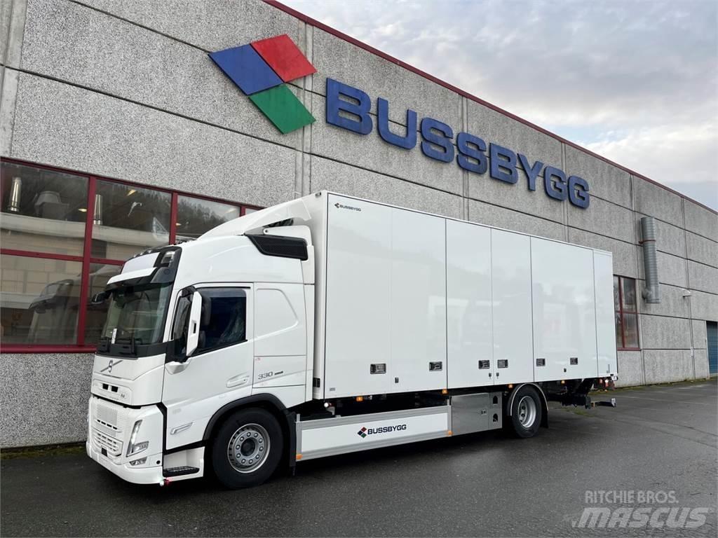 Volvo FM330 4x2 貨箱式卡車