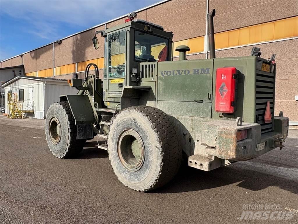 Volvo L 120 B 輪胎式裝載機