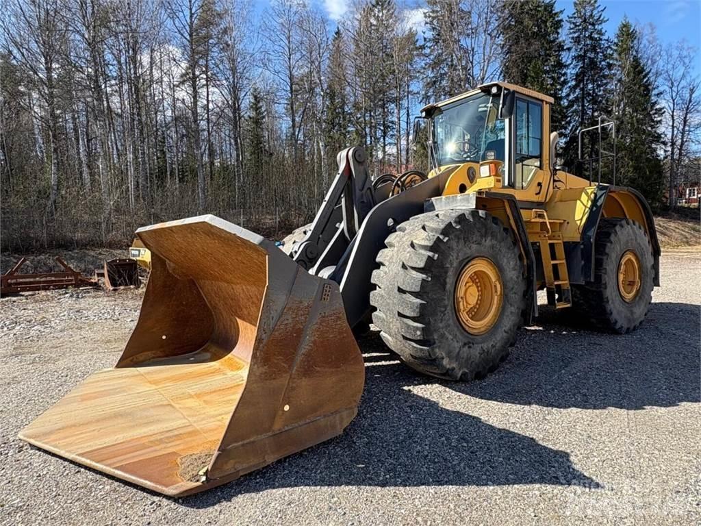 Volvo L 220 F 輪胎式裝載機