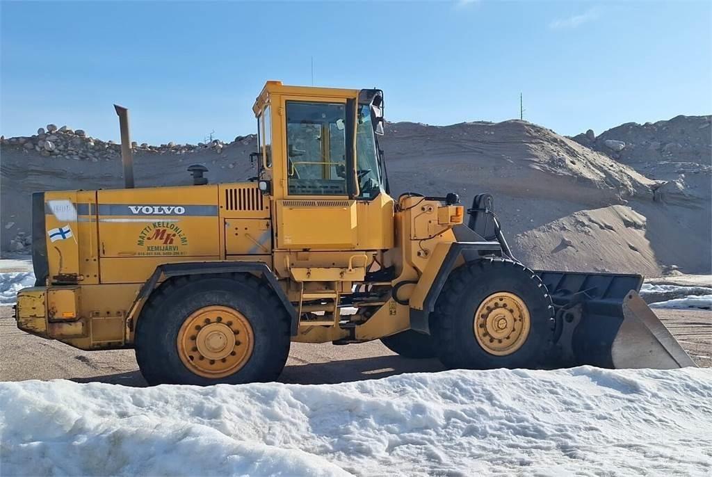 Volvo L 90 C 輪胎式裝載機