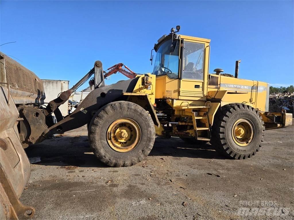 Volvo L120C 輪胎式裝載機