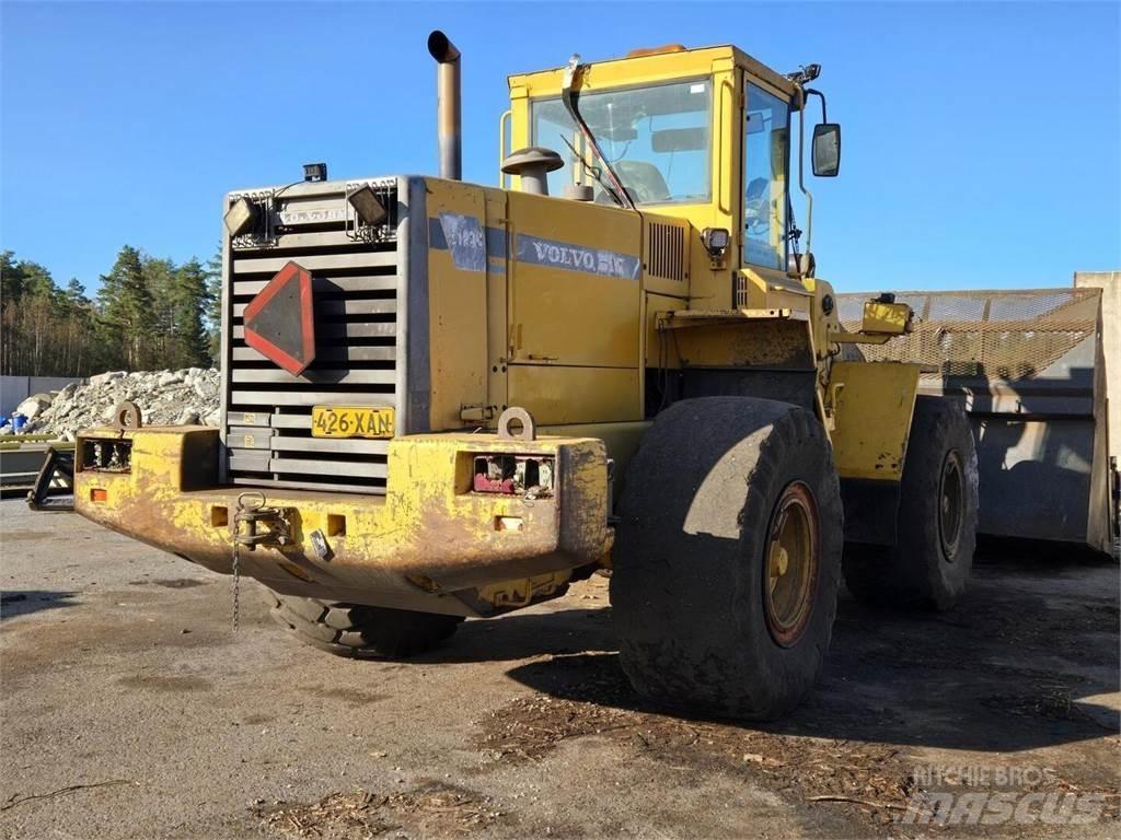 Volvo L120C 輪胎式裝載機