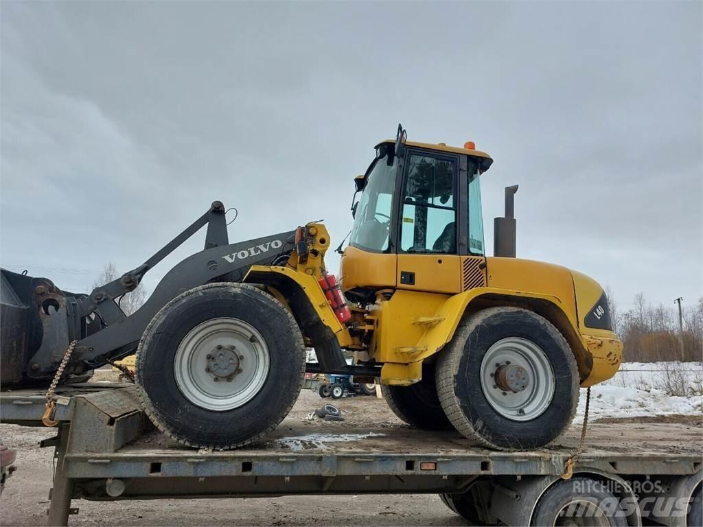 Volvo L40 輪胎式裝載機