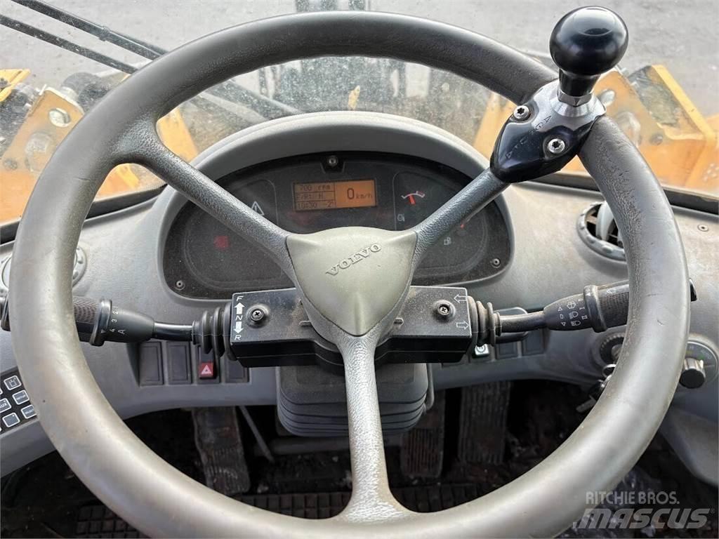 Volvo L90E 輪胎式裝載機