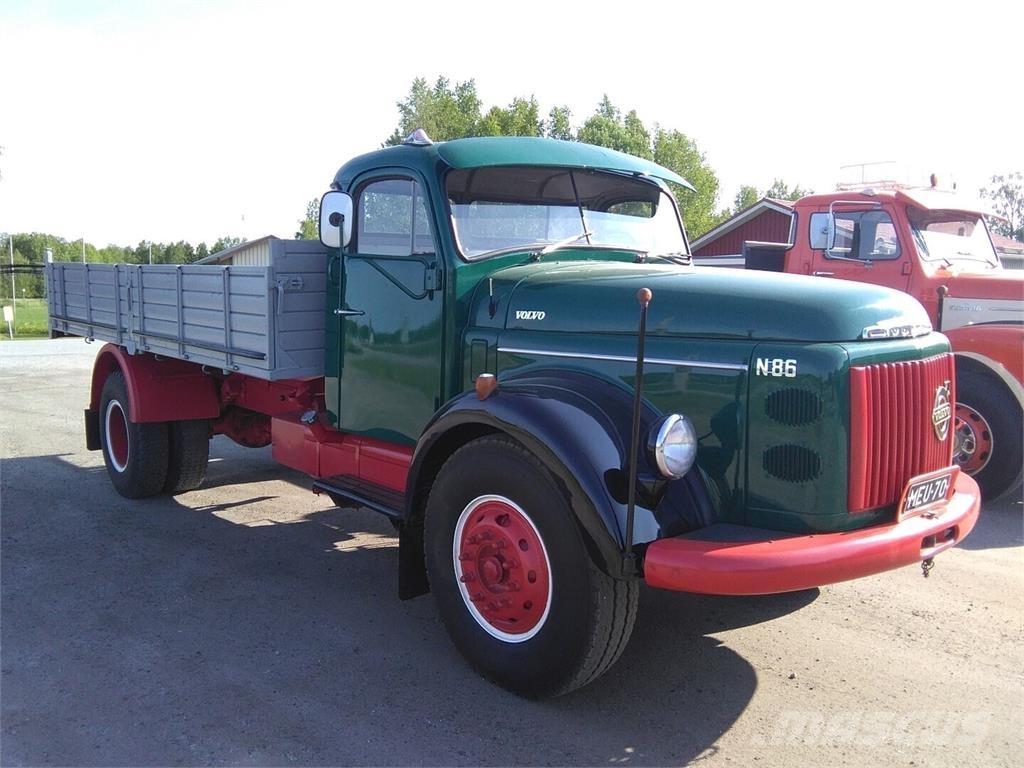Volvo N 86 平板式/側卸式卡車