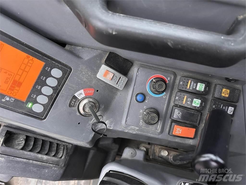 Yanmar SV100 履帶式 挖土機/掘鑿機/挖掘機