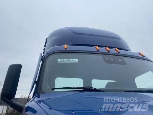 Freightliner CASCADIA 116 曳引機組件