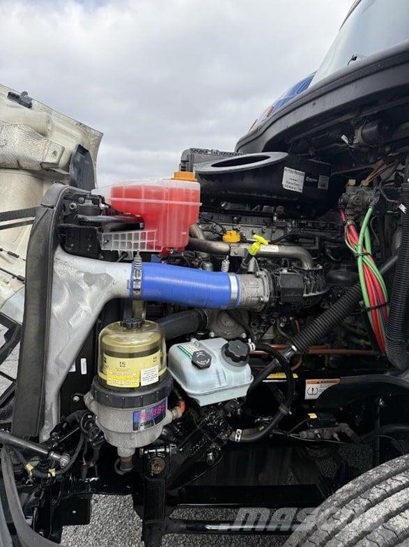 Freightliner CASCADIA 116 曳引機組件