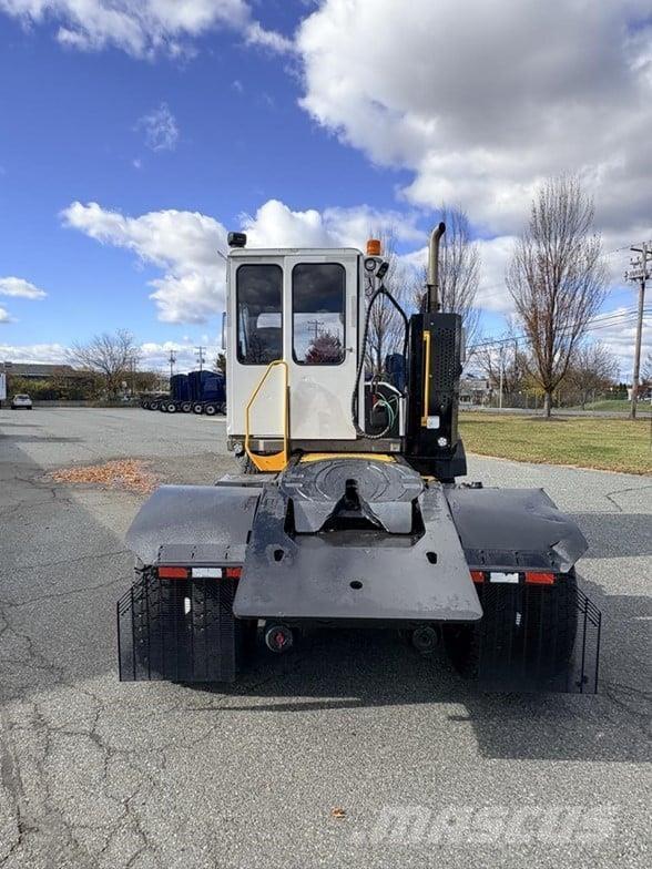 Kalmar OTTAWA 4X2 OFF-ROAD 終端式曳引機