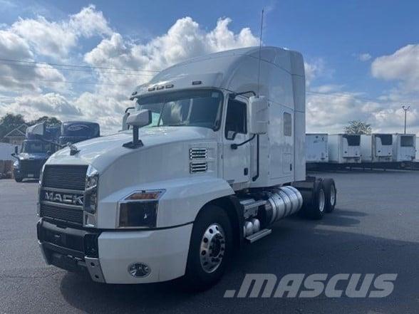 Mack ANTHEM 64T 曳引機組件