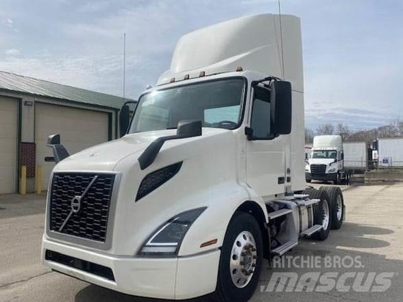 Volvo VNL64T300 曳引機組件