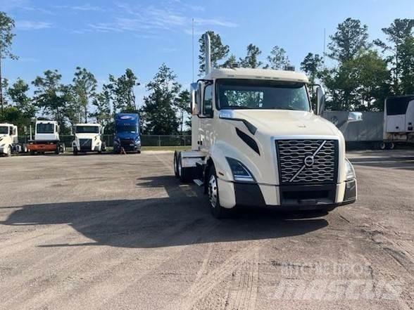 Volvo VNL64T300 曳引機組件