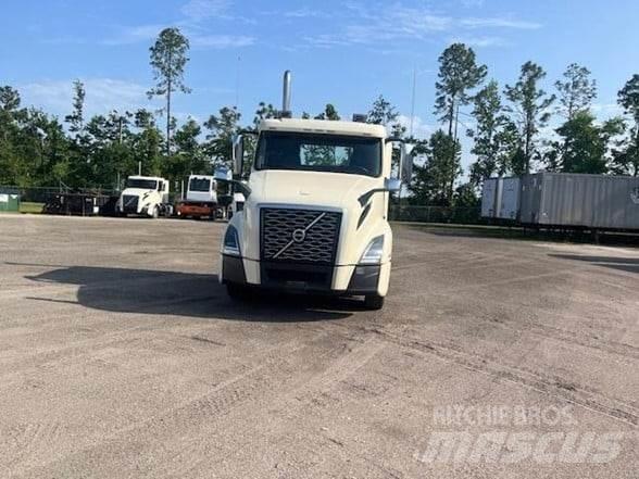 Volvo VNL64T300 曳引機組件