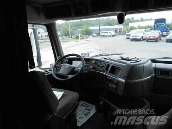 Volvo VNL64T860 曳引機組件