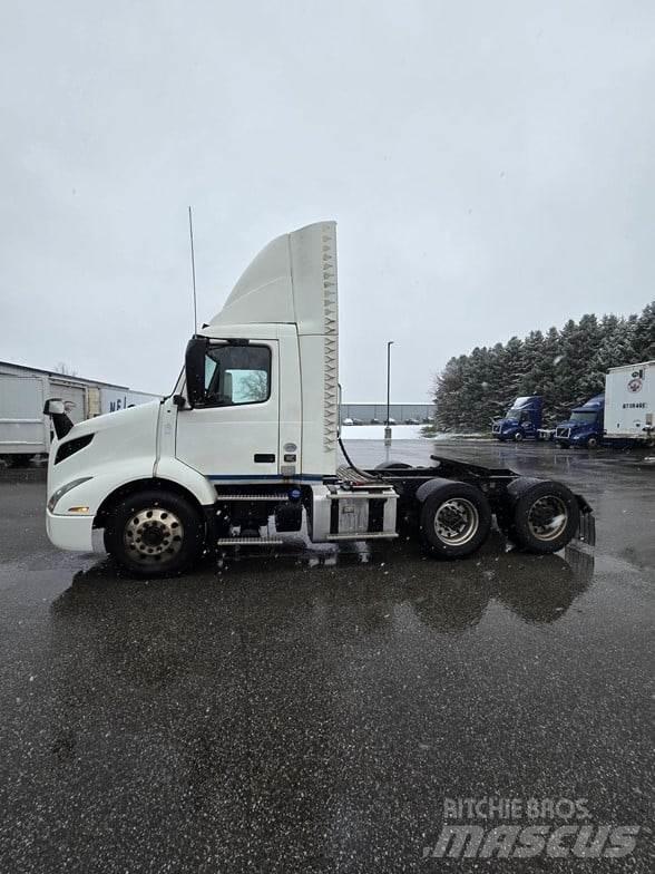 Volvo VNR64T300 曳引機組件