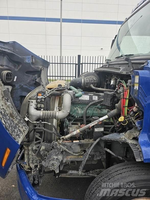 Volvo VNR64T300 曳引機組件