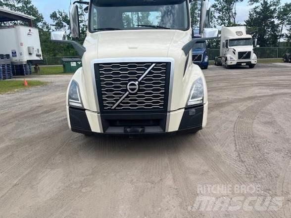 Volvo VNR64T300 曳引機組件