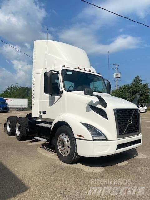 Volvo VNR64T300 曳引機組件