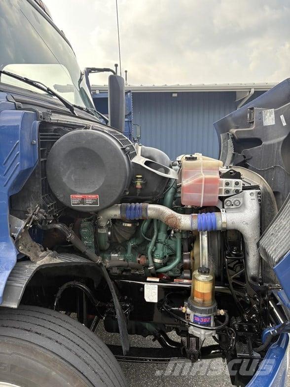 Volvo VNR64T300 曳引機組件
