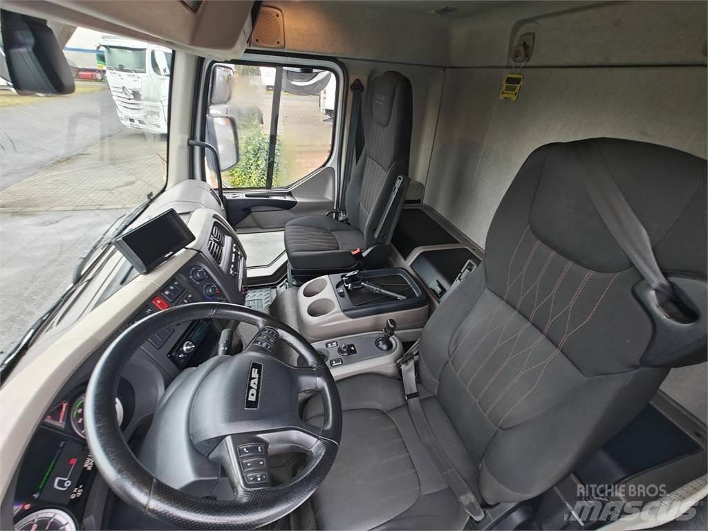 DAF LF290 貨箱式卡車