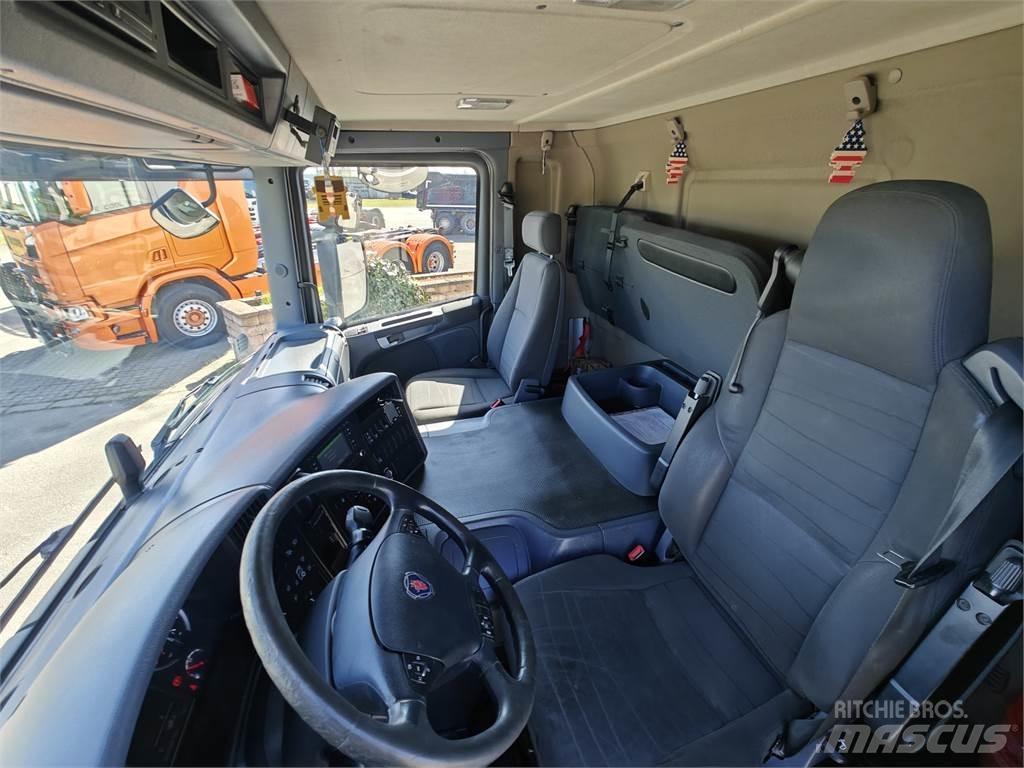 Scania P280 貨箱式卡車