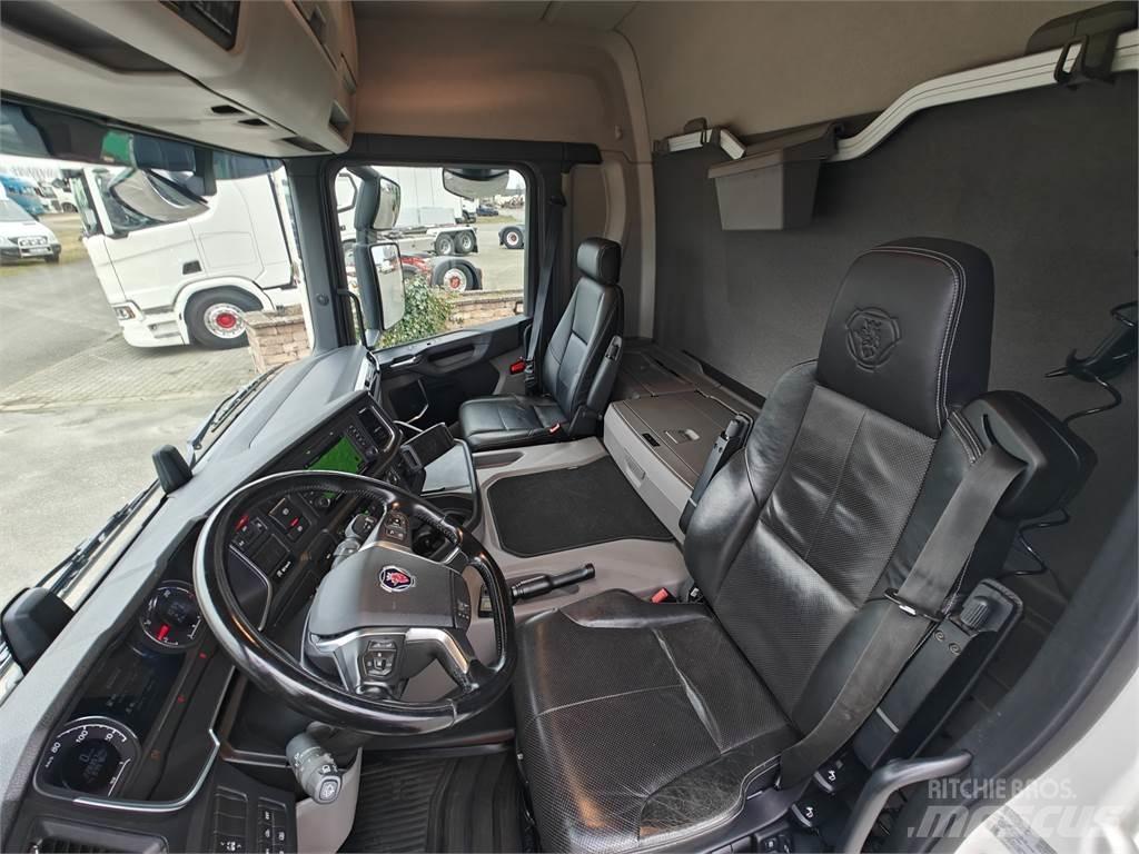 Scania P280 貨箱式卡車