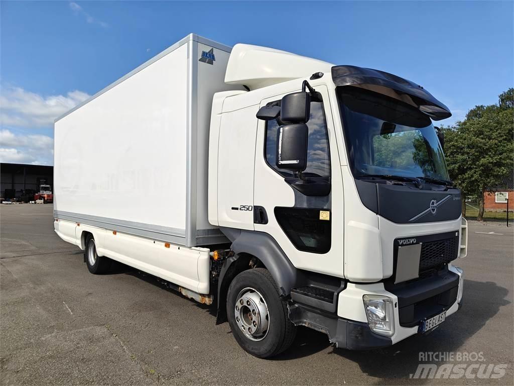 Volvo FL250 貨箱式卡車