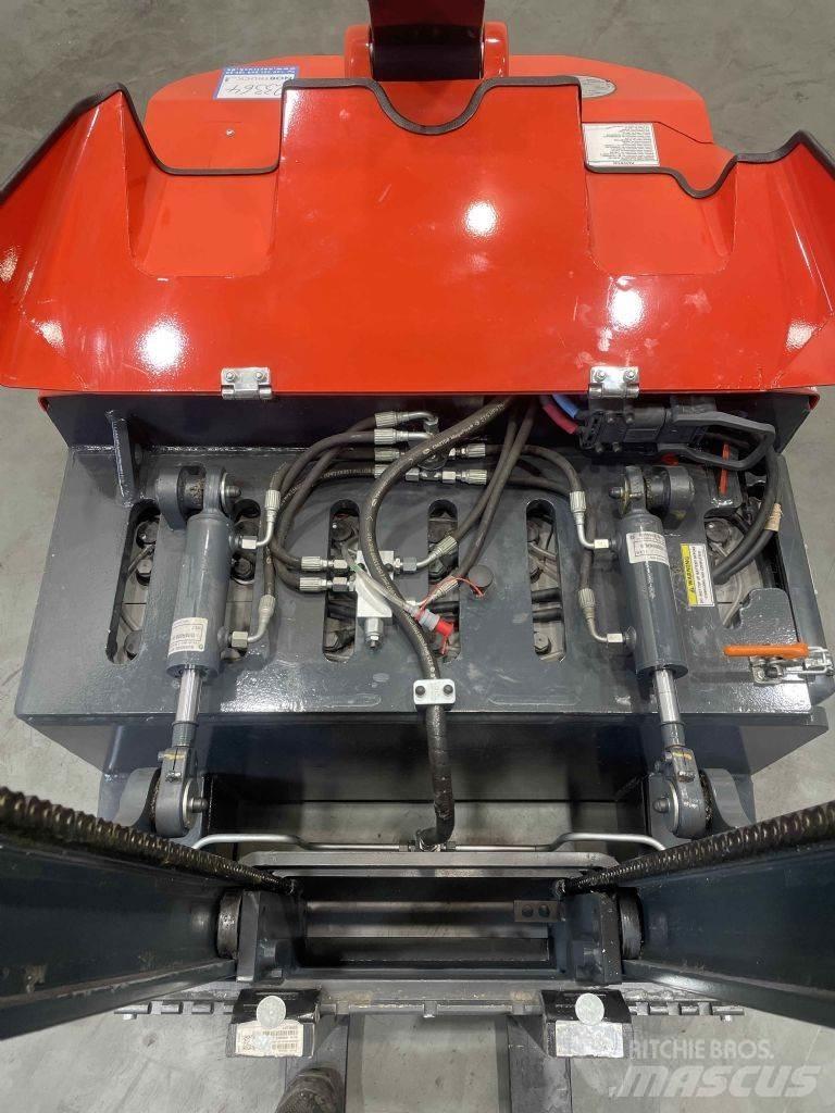 Combilift CS1500 行走控制式堆積機