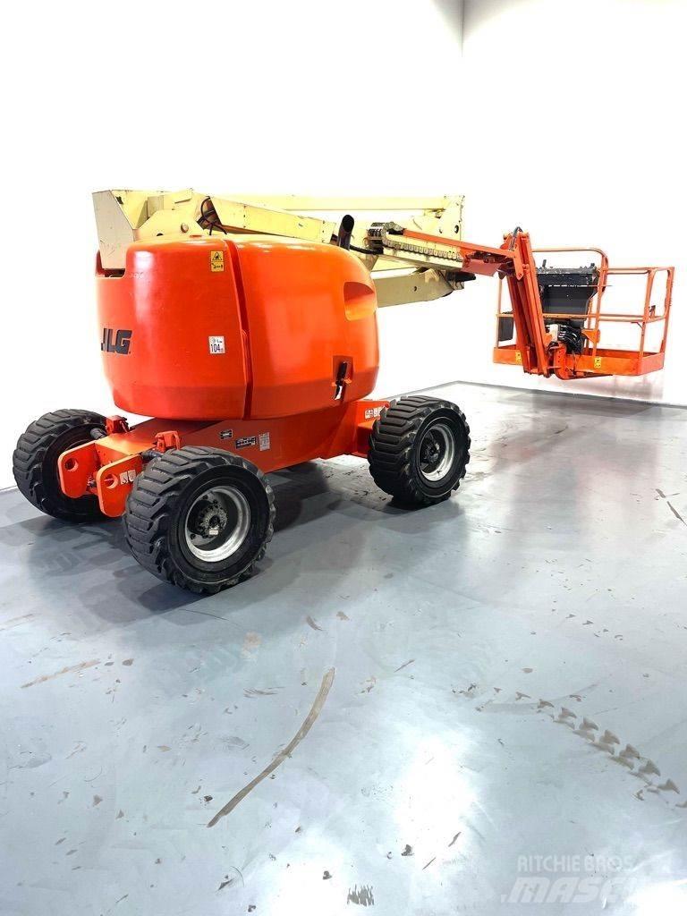 JLG 450AJ 曲臂高空作業車