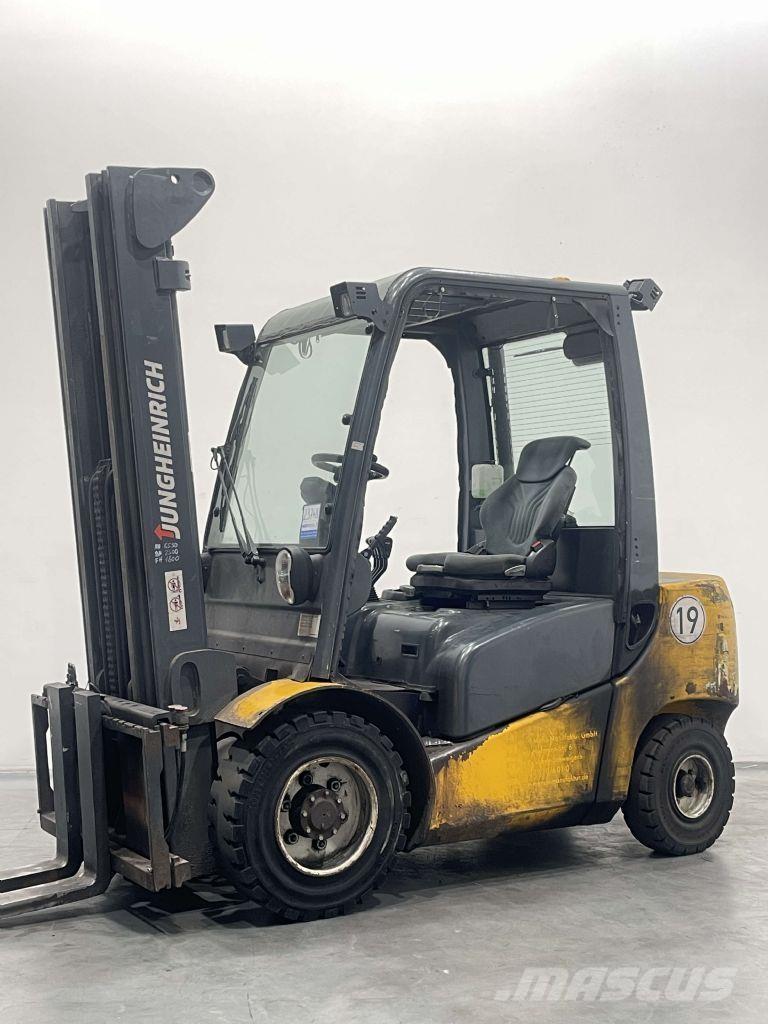 Jungheinrich DFG 430 柴油卡車