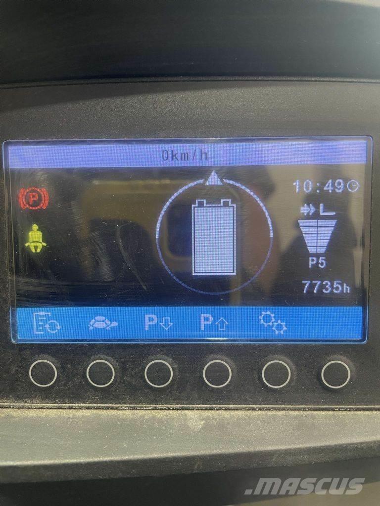 Jungheinrich EFG 320 電動堆高機