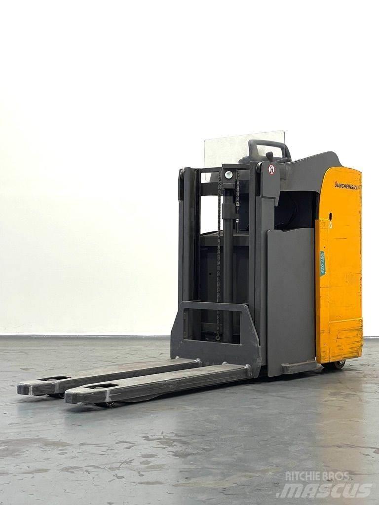 Jungheinrich ESD 120 行走控制式堆積機