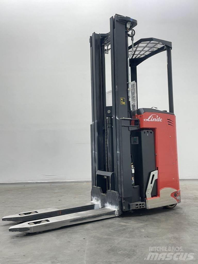Linde Actil L1350TTYi 自走式堆積機