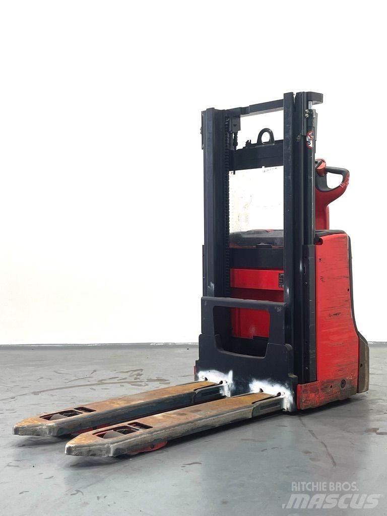 Linde D06-1160 行走控制式堆積機