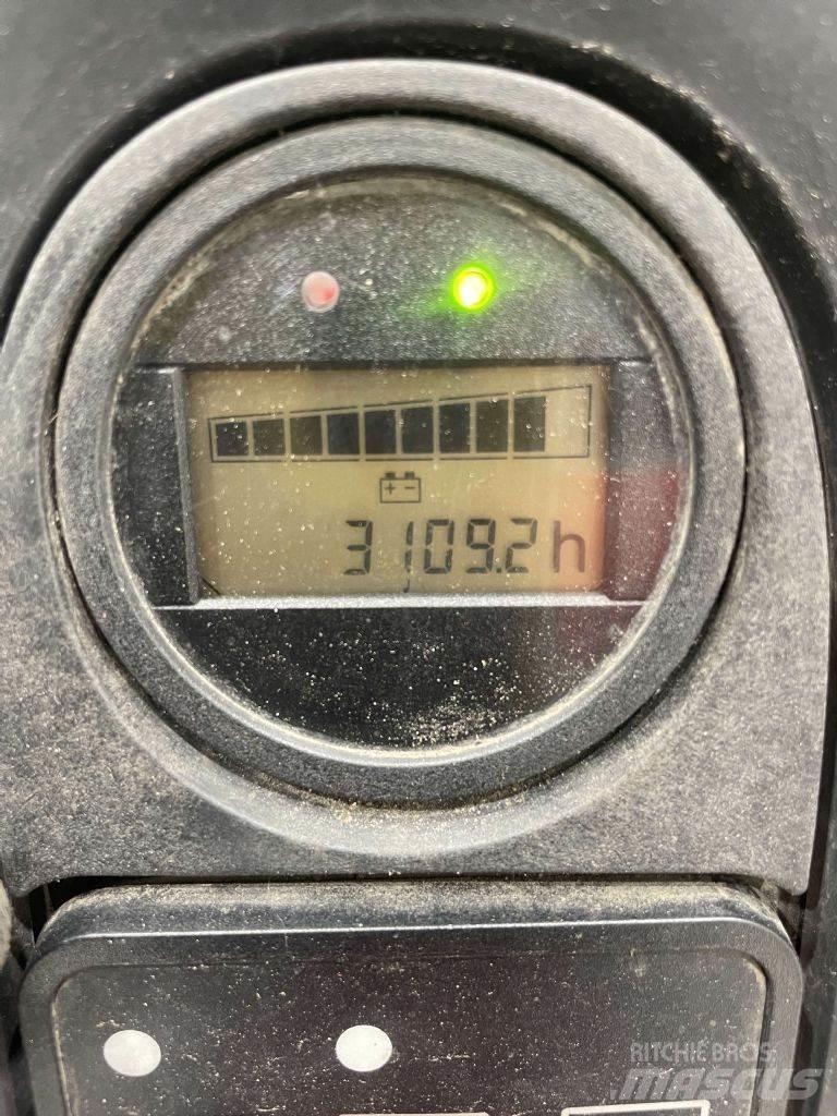 Linde D08-1160 行走控制式堆積機