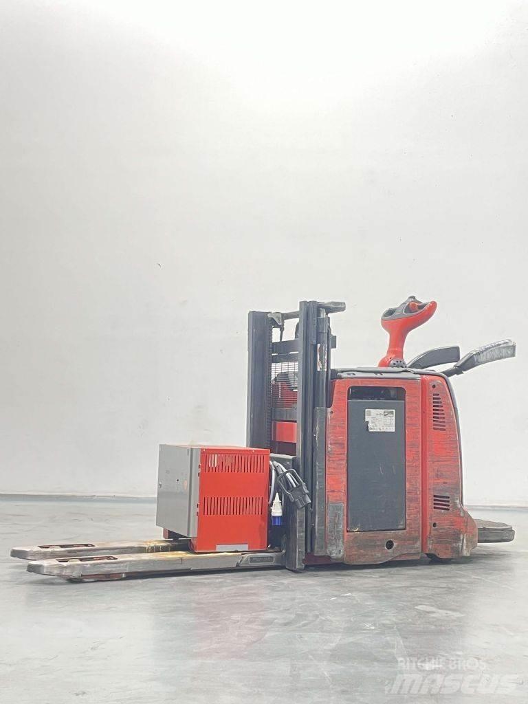 Linde D12AP-133 行走控制式堆積機