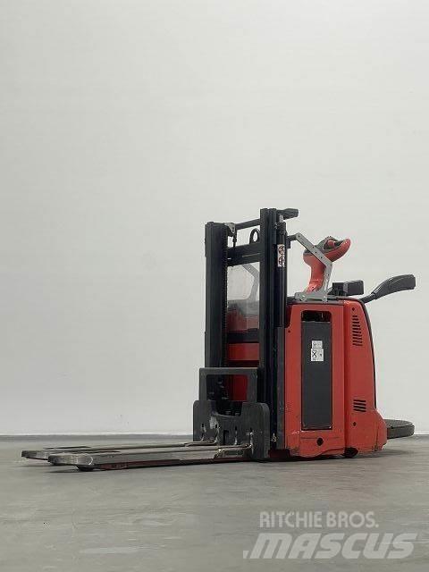 Linde D12HPAP 行走控制式堆積機