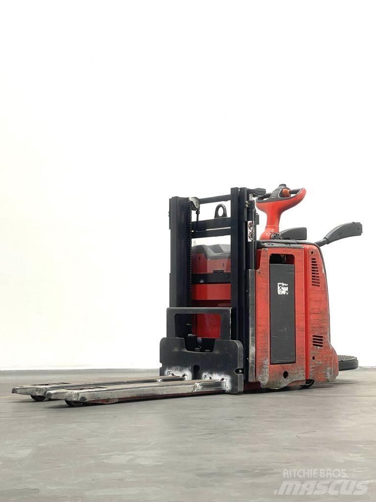 Linde D12HPAP 行走控制式堆積機