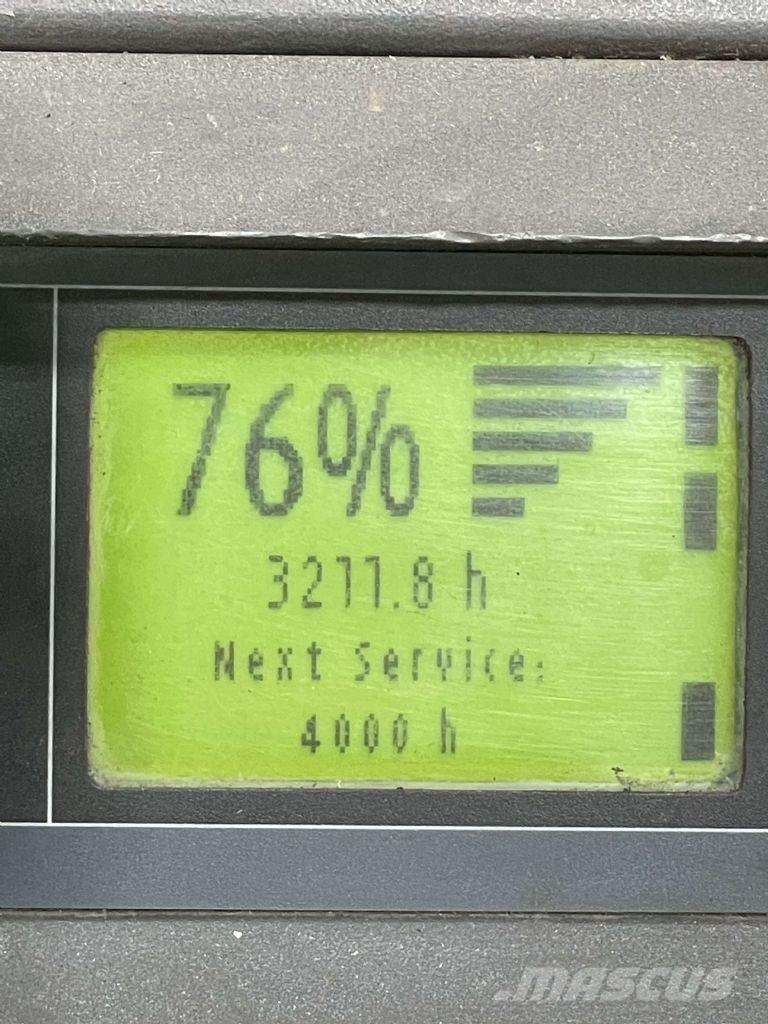 Linde D12HPAP-133 行走控制式堆積機