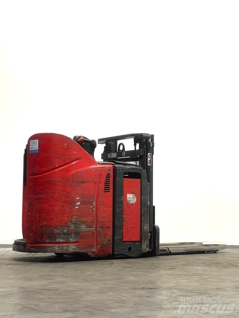 Linde D12HPSP-133 行走控制式堆積機