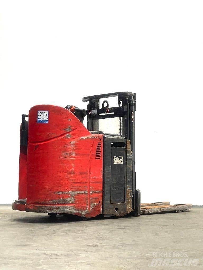 Linde D12HPSP-133 行走控制式堆積機