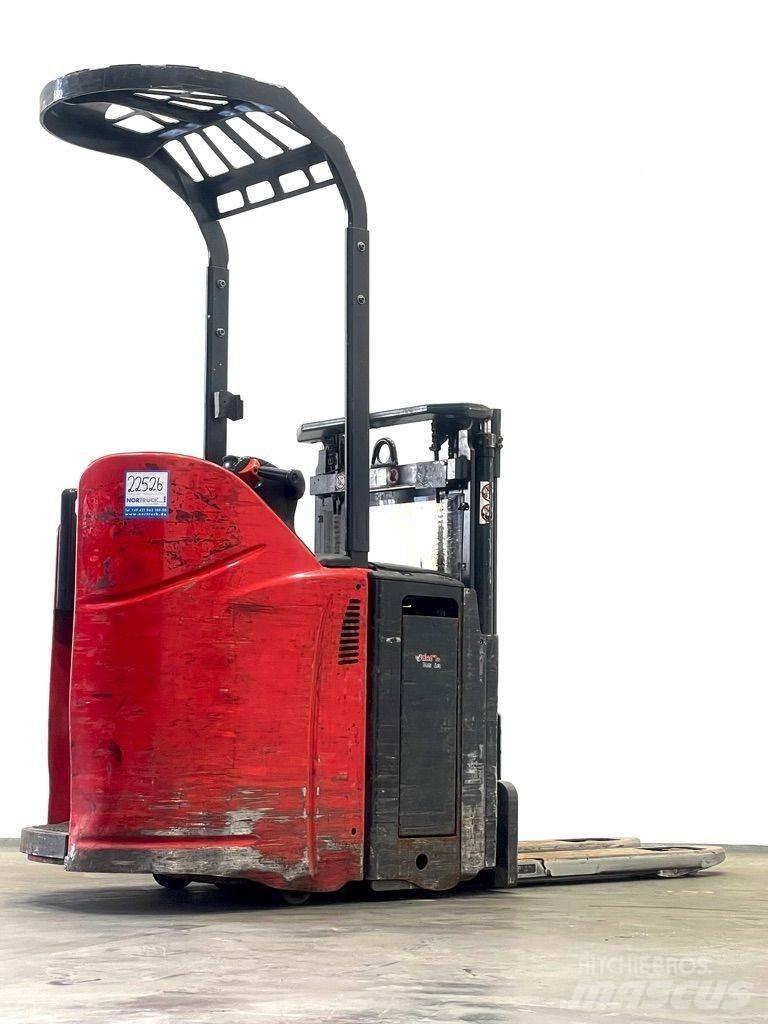 Linde D12HPSP-133 行走控制式堆積機